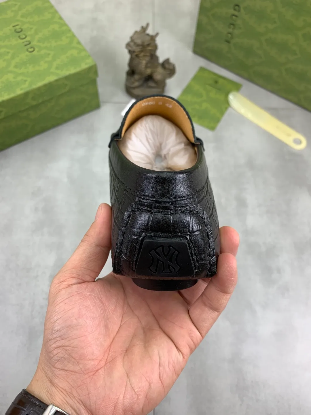 Men's men's shoes💰P360💰[New style]🆘[GUCCI] New classic beanie shoes; Hong Kong original top quality, exquisite craftsmanship, top quality💪🏼High-end boutique men's beanie shoes, British fashion style 🎈The upper is made of Italian imported calfskin🔥, comfortable and breathable, fully imported soft pigskin lining, lazy slip-on Loaf style This fabric is made of 🇮🇹🎈, which is suitable for drivers to drive, and the original non-slip and wear-resistant rubber outsole 🎈Number of yards: 38-45 2⃣️colors🉑️choose